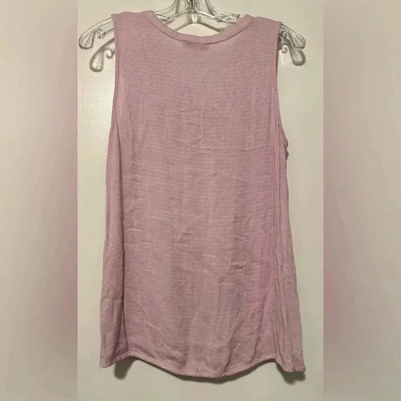 Skies are blue lilac sleeveless blouse size M - Picture 3 of 7